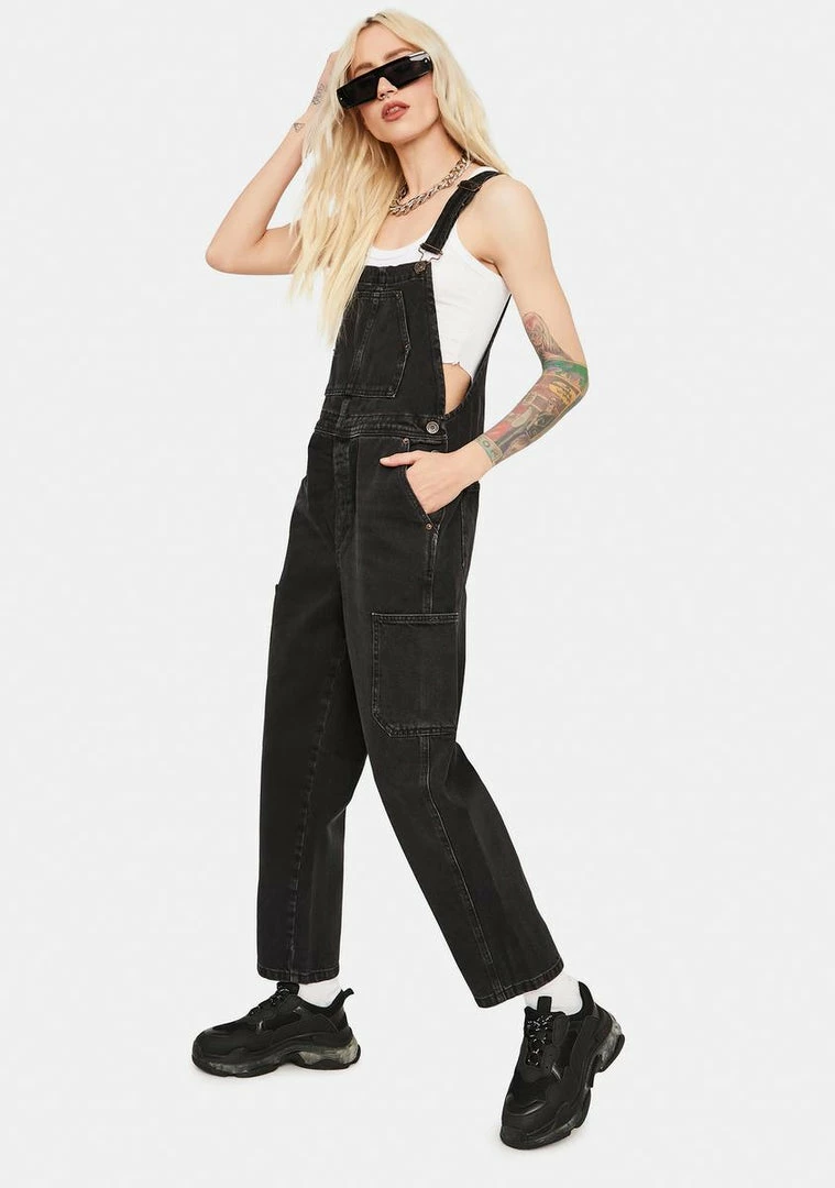 Deals βοΈ BDG Black Workwear Dungarees π 2 BDG Black Workwear Dungarees