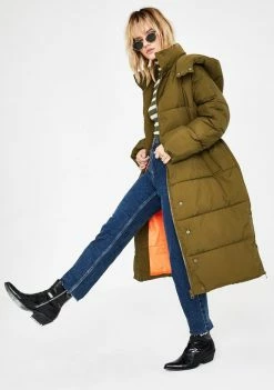 Top 10 π BDG Longline Puffer Jacket Outerwear β 6 BDG Longline Puffer Jacket Outerwear