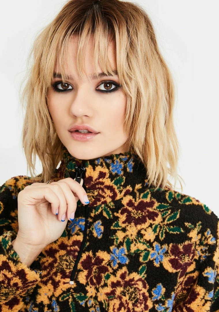 Outlet π BDG Outerwear Floral Fleece Cropped Pullover π 2 BDG Outerwear Floral Fleece Cropped Pullover